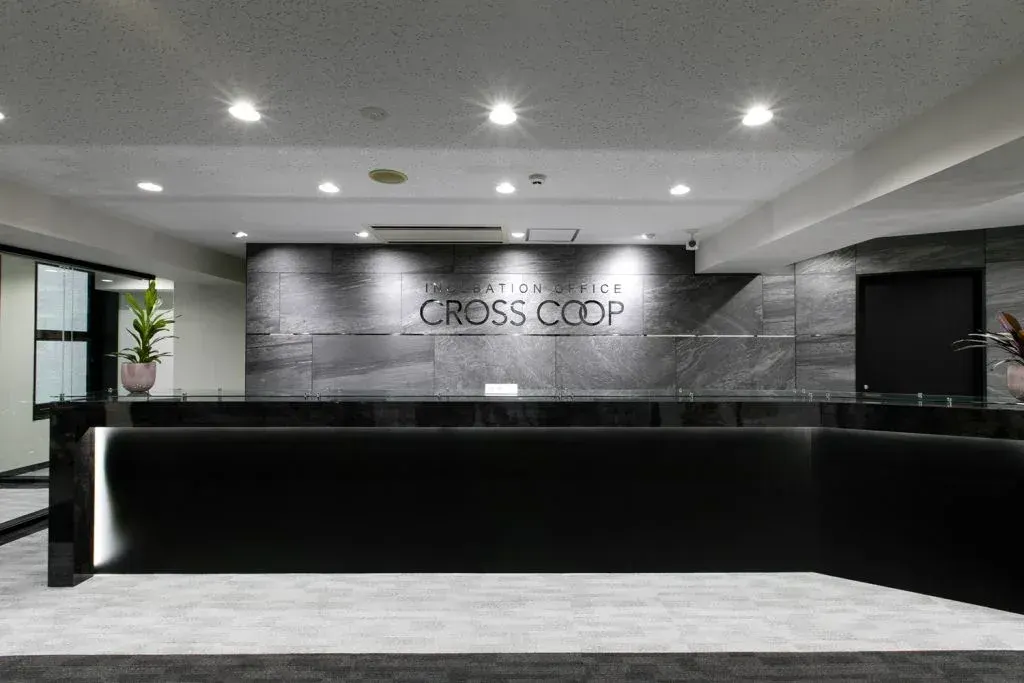 クロスコープ青山 エントランス｜クロスコープ（CROSSCOOP） 青山のバーチャルオフィス