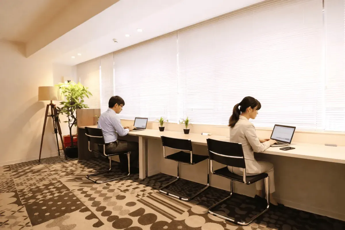 THE HUB 有楽町EAST ラウンジ｜THE HUB（nex THE HUB） 有楽町EASTのバーチャルオフィス