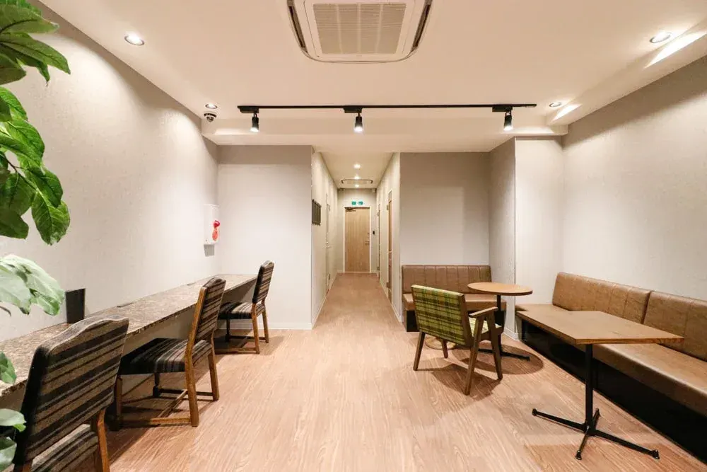 THE HUB 田町三田 ラウンジ｜THE HUB（nex THE HUB） 田町三田のバーチャルオフィス