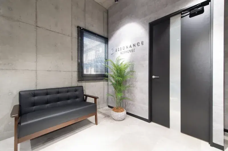 レゾナンスバーチャルオフィス六本木店内観 エントランス風景｜レゾナンス（RESONANCE） 六本木店のバーチャルオフィス